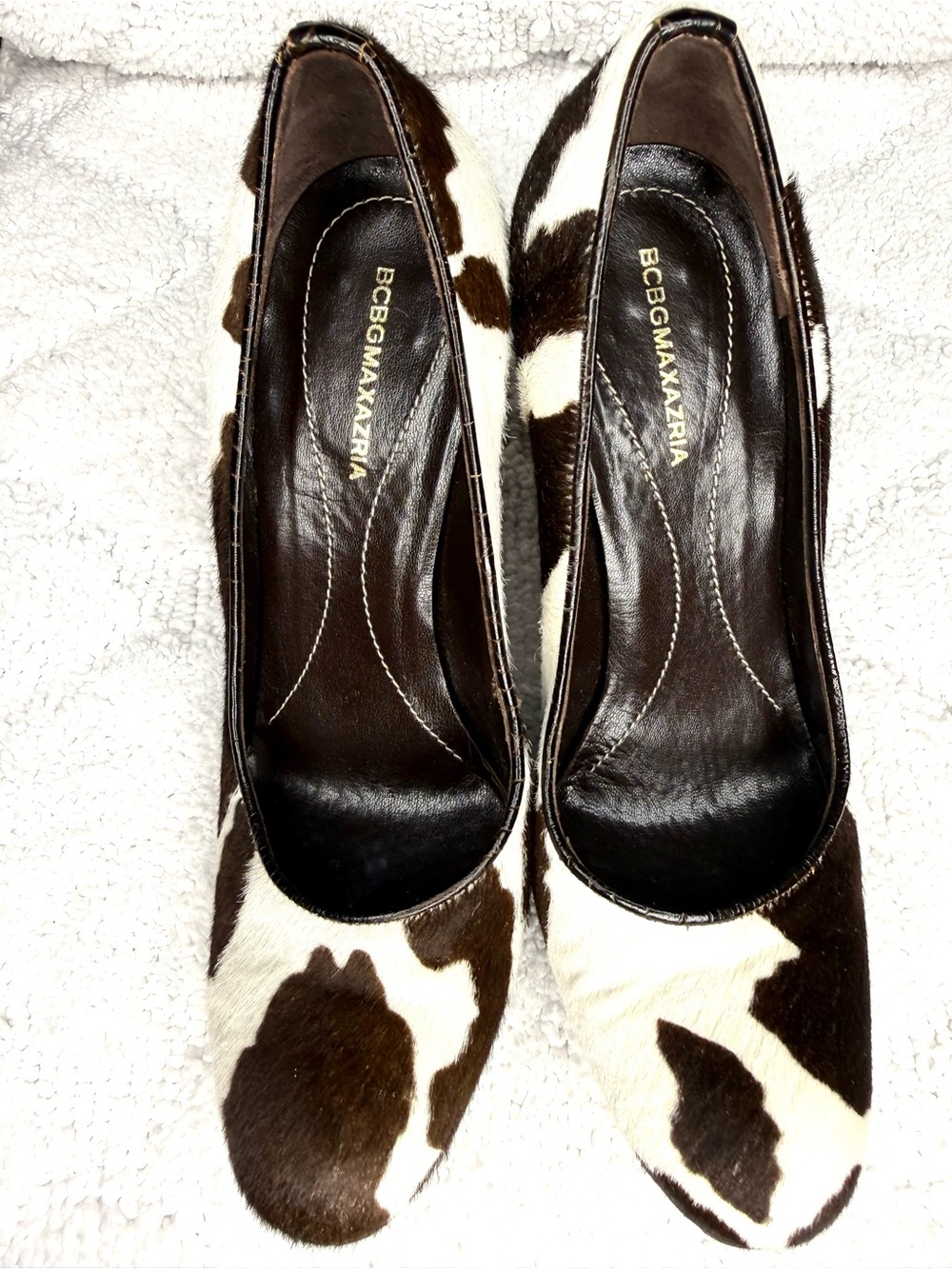 BCBGMAXAZRIA Cow Print Pumps Brown Cream Haircalf Heels 6.5 Made in Italy